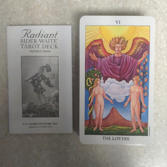 Radiant Rider-Waite Tarot Deck - Picture 4 of 7